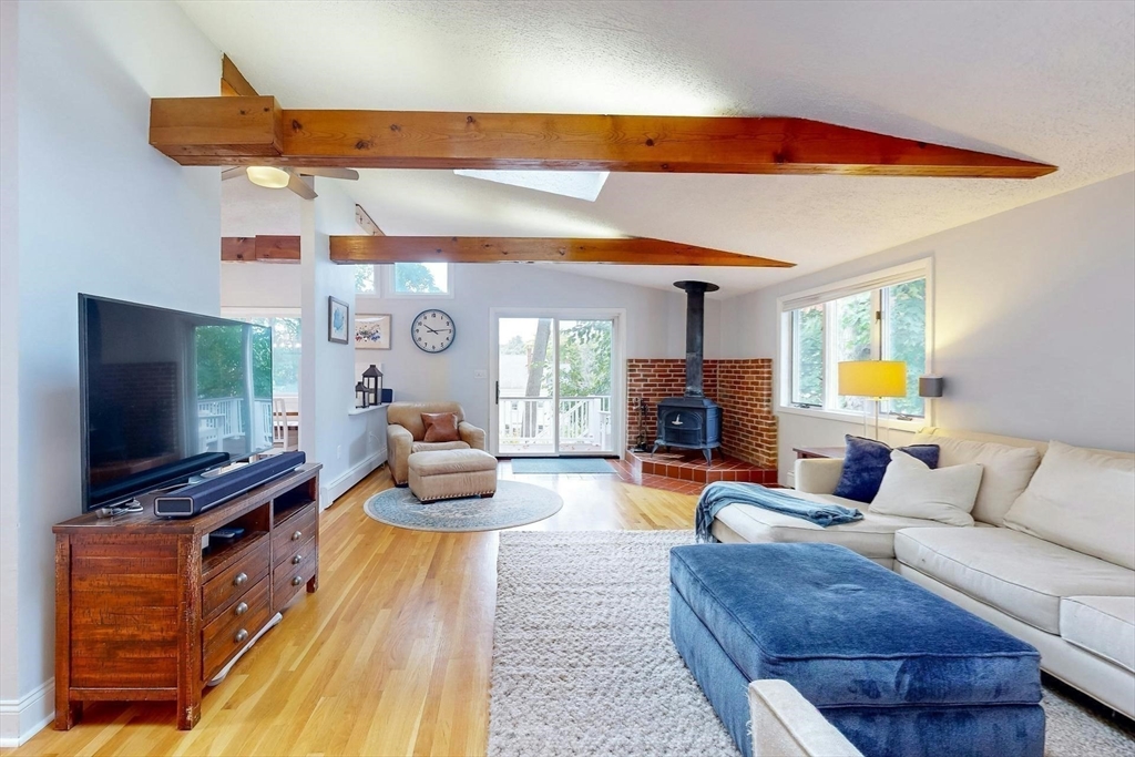 39 Botolph Street Melrose, MA 02176 - Photo 8 of 42