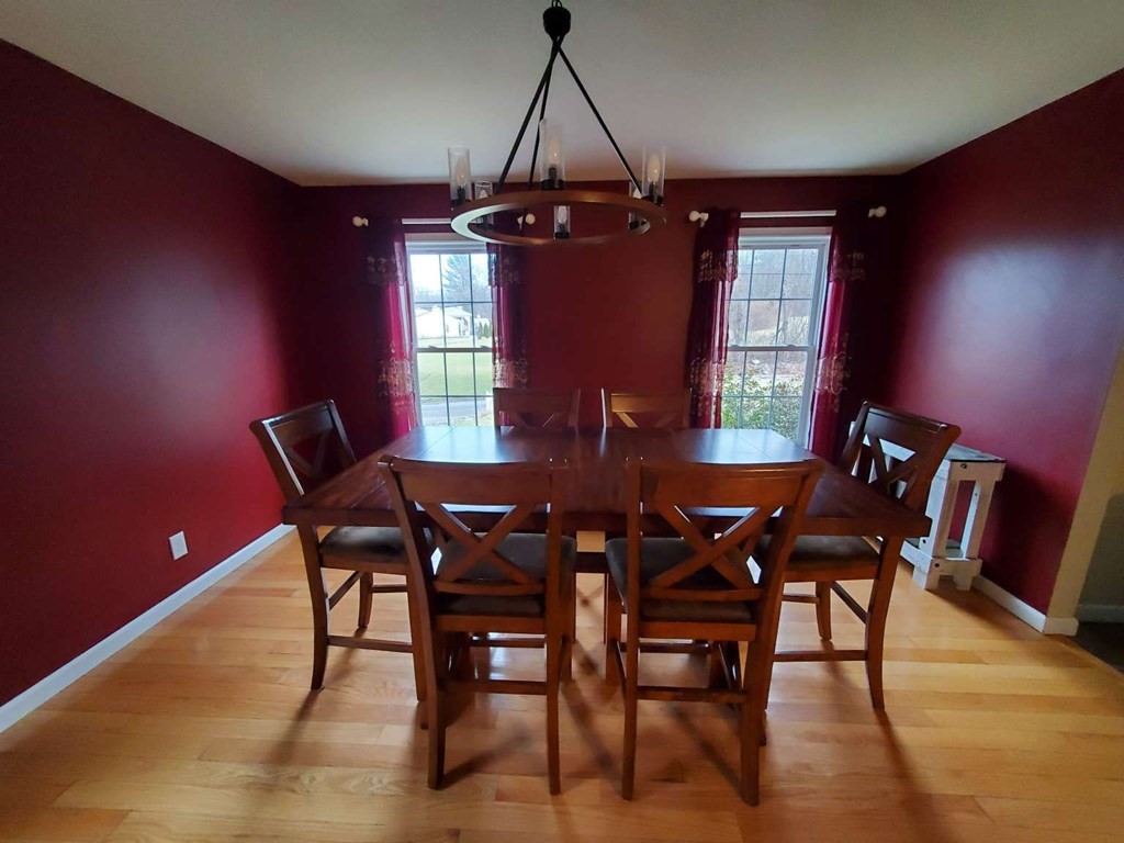 72 Fort Hill Road Oxford, MA 01540 - Photo 5 of 39 Gallery Image 5