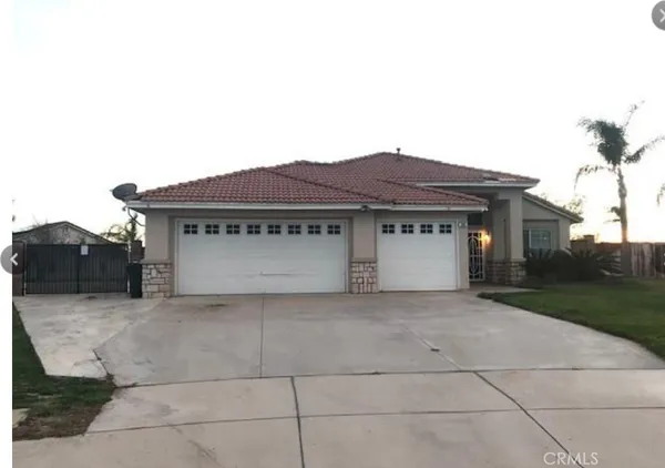$678,888 | 2885 West Calle Vista Drive, Rialto, CA 92377