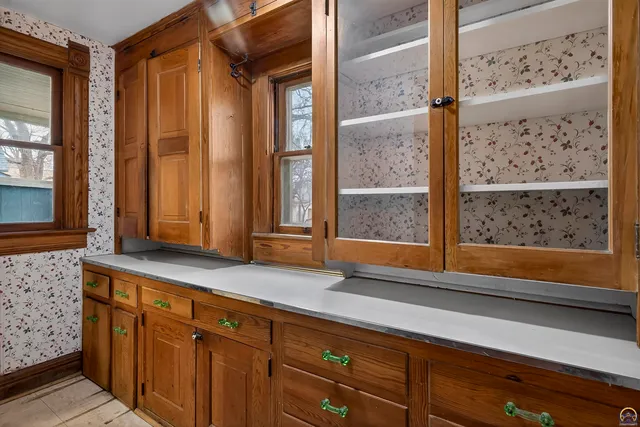 $99,900 | 1272 Southwest Buchanan Street, Topeka, KS 66604