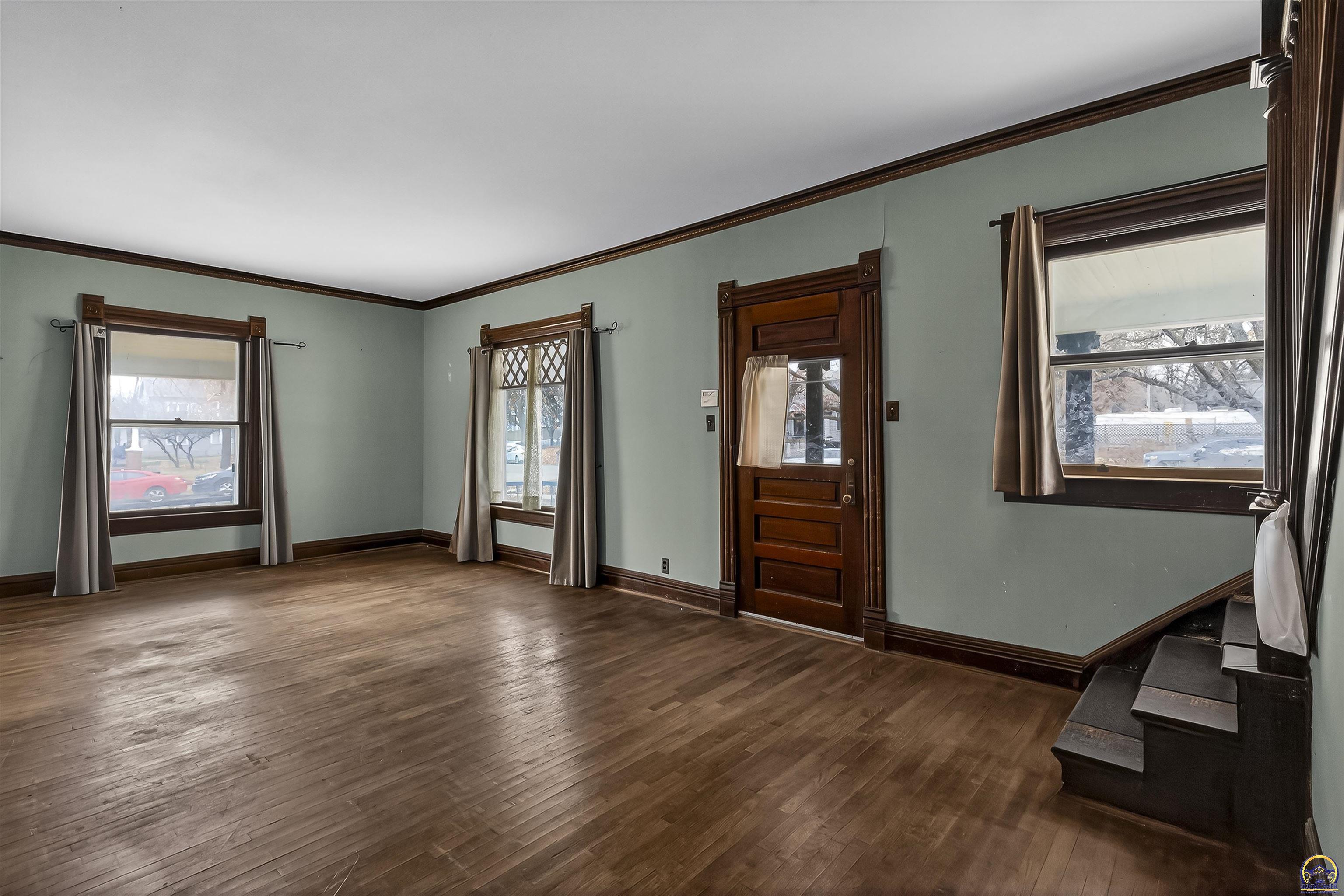 1272 Southwest Buchanan Street Topeka, KS 66604 - Photo 10 of 29