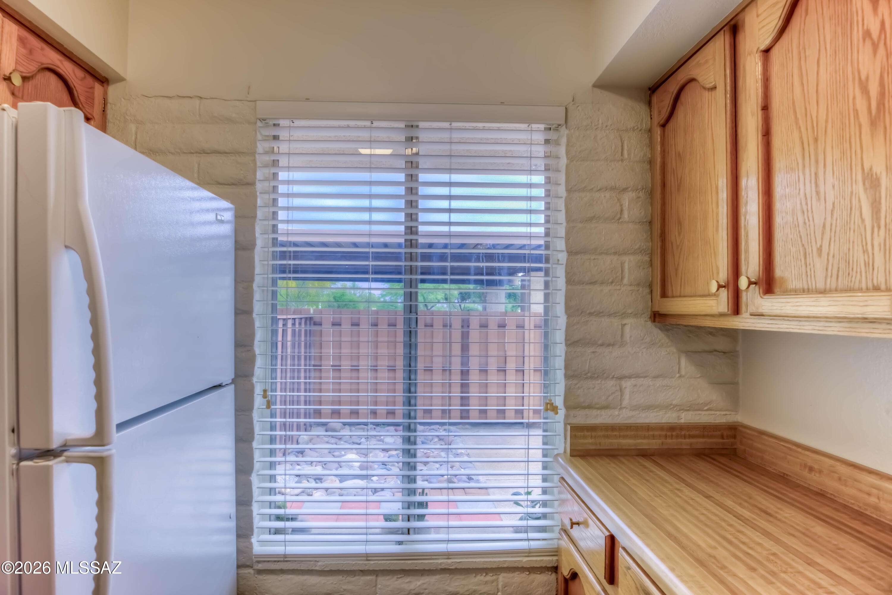 602 South Pantano Road, Unit C Tucson, AZ 85710 - Photo 7 of 29 8 Kitchen photo c