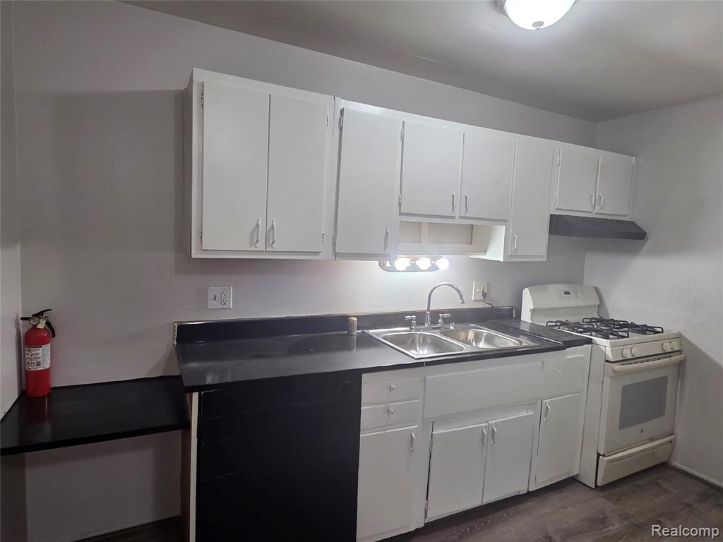 15080 Greenfield Road Detroit, MI 48227 - Photo 5 of 13