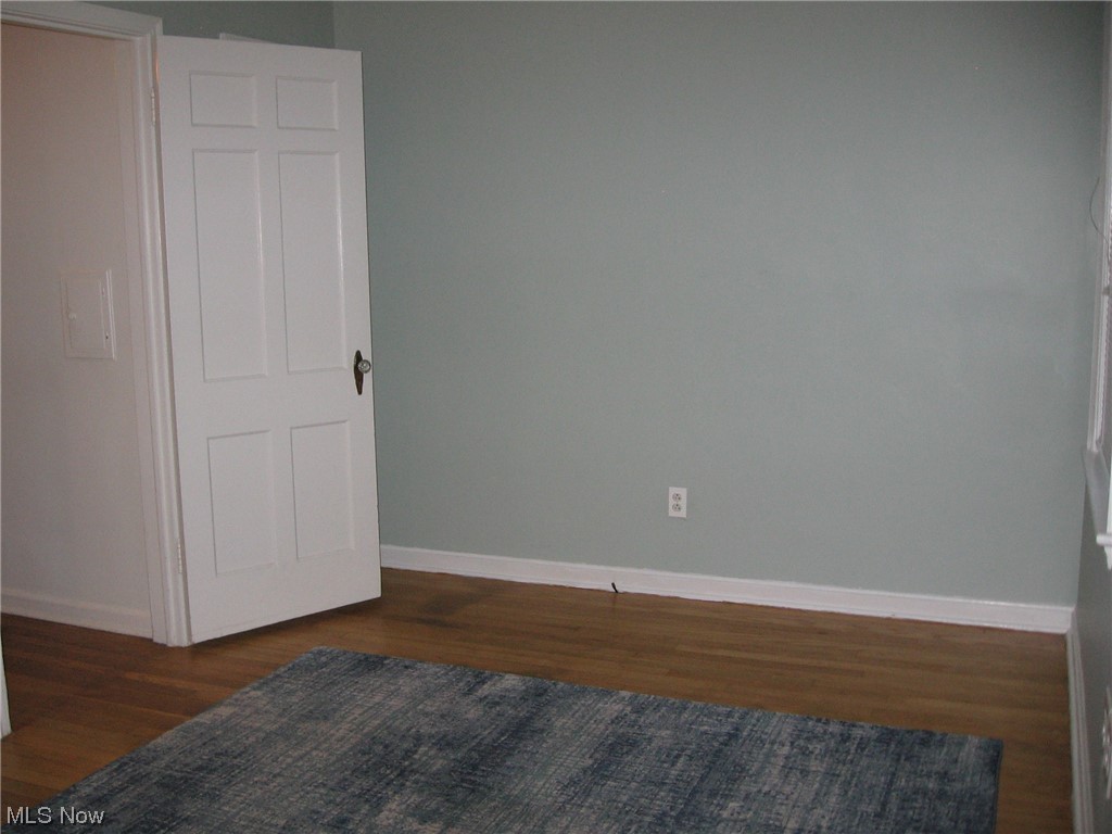 4202 Stilmore Road Cleveland, OH 44121 - Photo 6 of 21