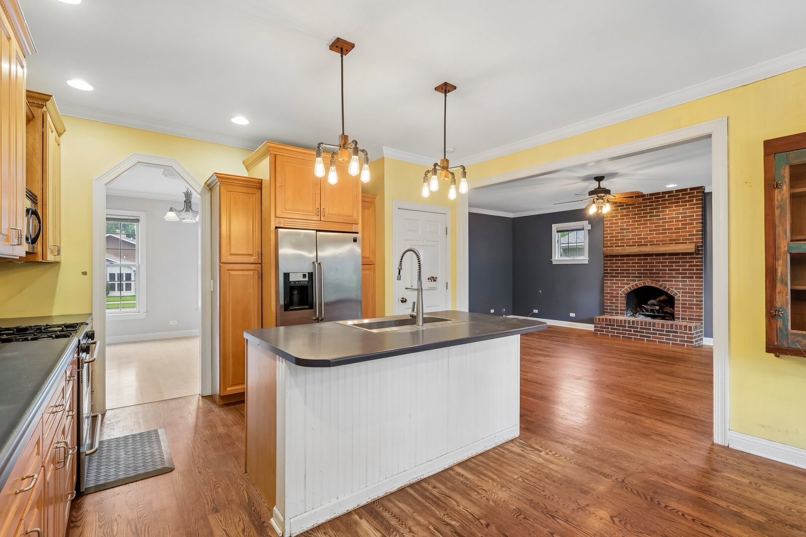 33584 North Almond Road Grayslake, IL 60030 - Photo 10 of 31 Gallery Image 10