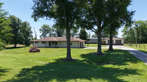 $279,000 | 501 Harrison Street, Waltonville, IL 62894