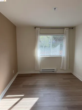 $2,395 | 6400 Christie Avenue, Unit 4124, Emeryville, CA 94608