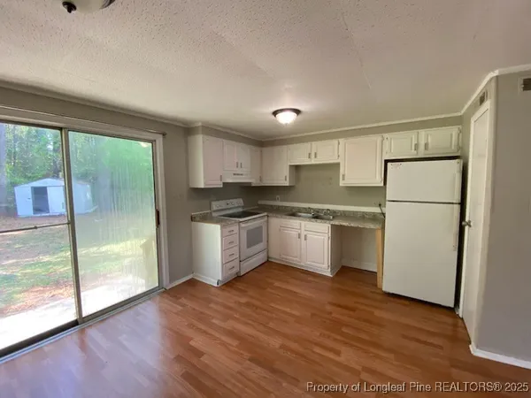 $835 | 618 Dashland Drive, Unit A, Fayetteville, NC 28303