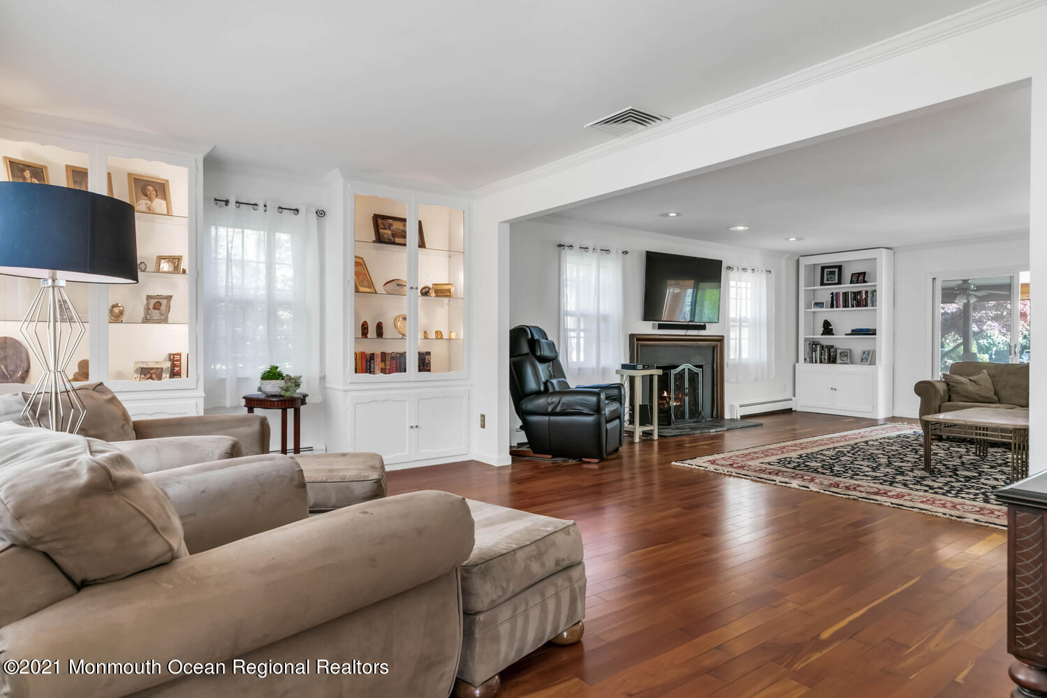 205 Rumson Road Rumson, NJ 07760 - Photo 8 of 23 Living Room
