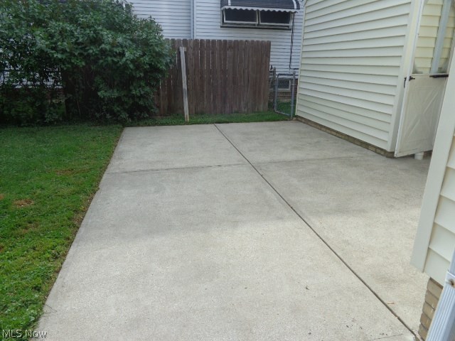 5100 West Ridgewood Drive Parma, OH 44134 - Photo 4 of 22 Rear Patio