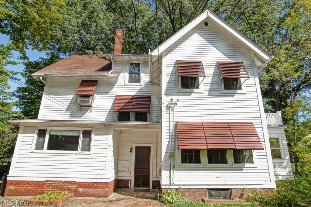 2600 Lee Road Cleveland, OH 44118 - Photo 14 of 16