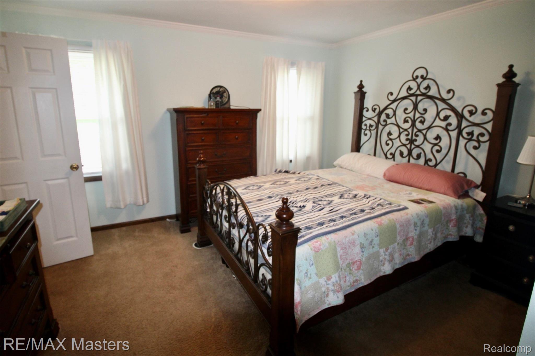 545 Ruff Drive Monroe, MI 48162 - Photo 5 of 27 1st bedroom has backyard view.