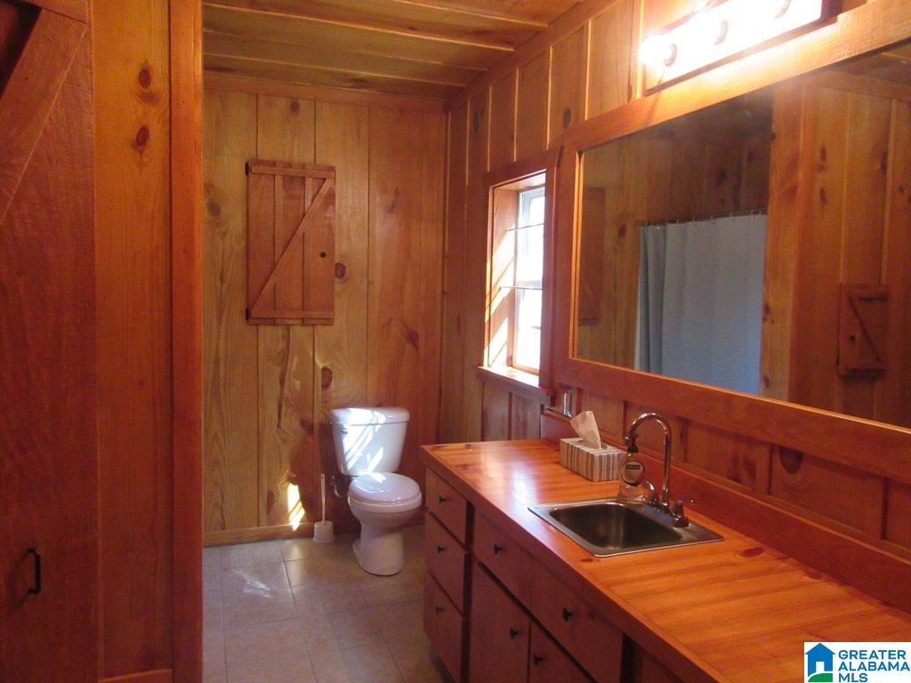 615 Fox Trot Road Talladega, AL 35160 - Photo 10 of 31