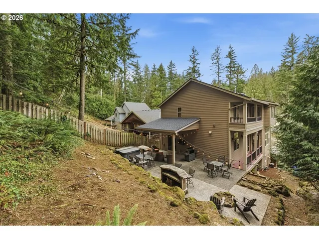 $779,900 | 35810 Chinook Street, Sandy, OR 97055