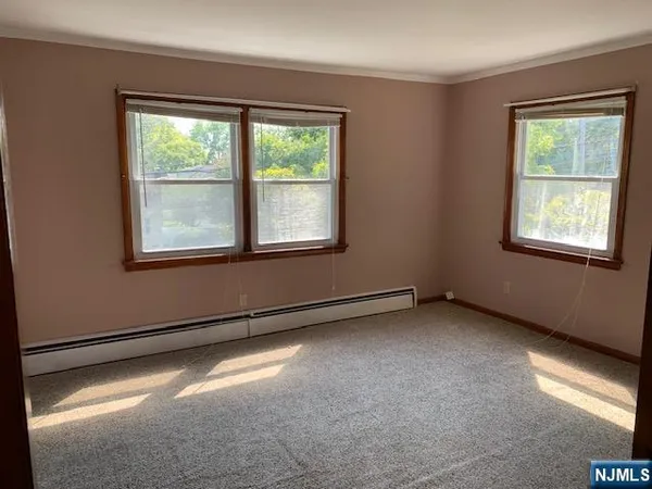 $2,400 | 5 North 3rd Street, Unit B, Park Ridge, NJ 07656