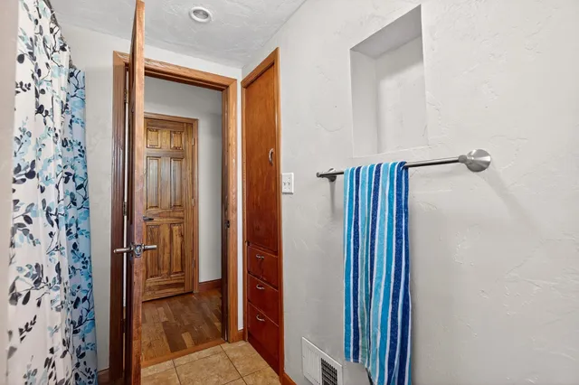 $269,900 | 2530 Barbara Avenue, Appleton, WI 54915