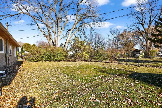 $269,900 | 2530 Barbara Avenue, Appleton, WI 54915