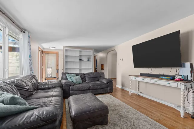 $269,900 | 2530 Barbara Avenue, Appleton, WI 54915