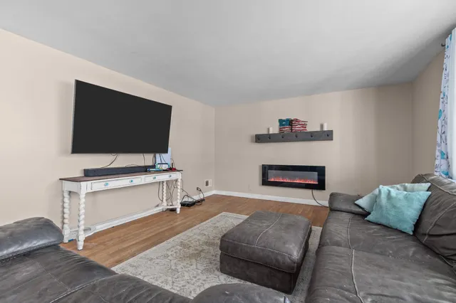 $269,900 | 2530 Barbara Avenue, Appleton, WI 54915