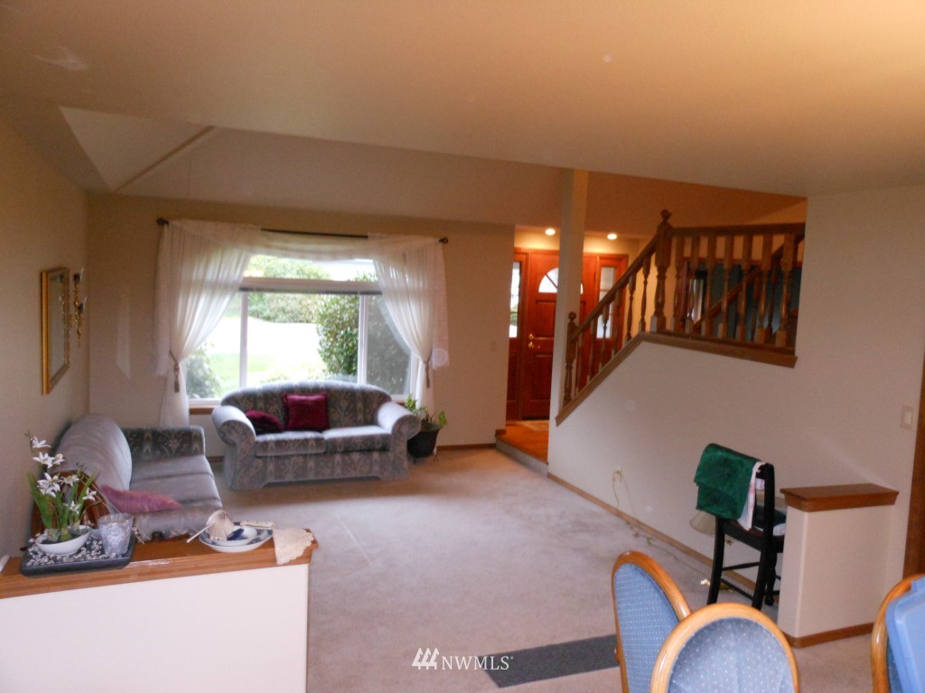 10309 Ridge Place Sedro-Woolley, WA 98284 - Photo 11 of 15 Gallery Image 11