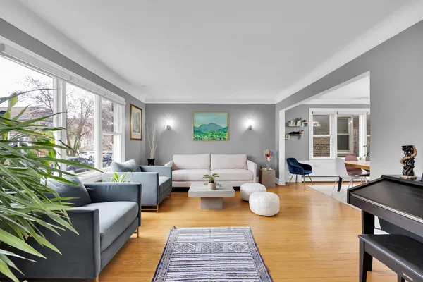 $575,000 | 5537 West Melrose Street, Chicago, IL 60641