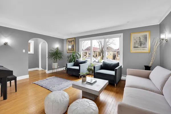 $575,000 | 5537 West Melrose Street, Chicago, IL 60641