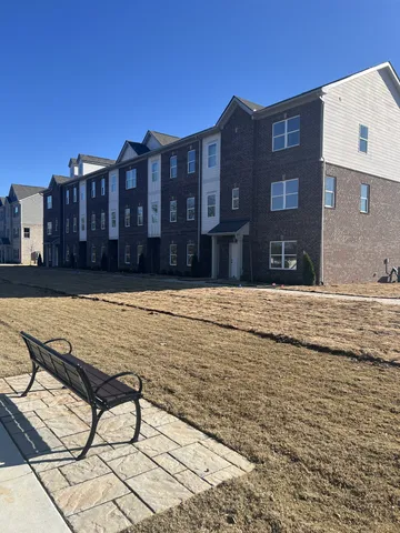 $299,990 | 128 Rosebush Lane, Lebanon, TN 37087