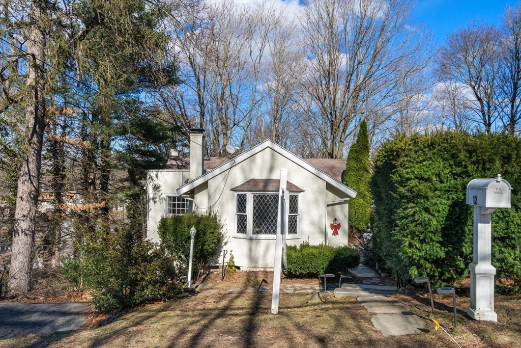 12 Wareland Road Wellesley, MA 02481 - Photo 24 of 31