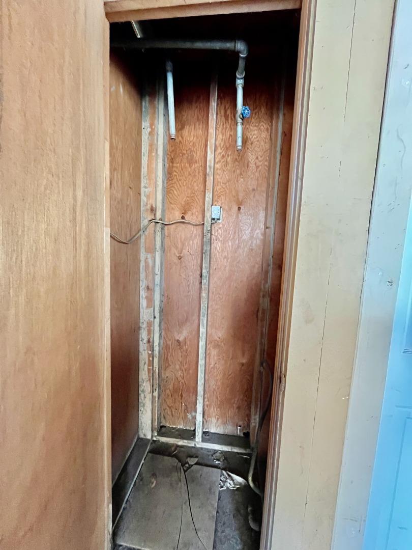 128 Maple Avenue Watsonville, CA 95076 - Photo 12 of 29 a view of front door