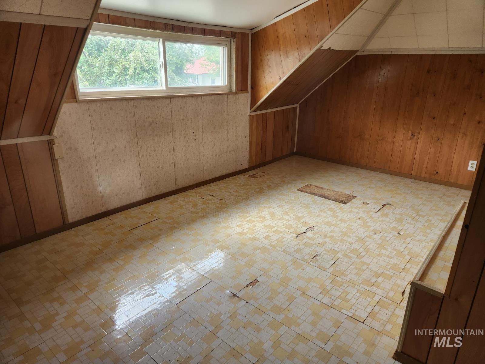 82 Northwest 3rd Street Ontario, OR 97914 - Photo 12 of 18