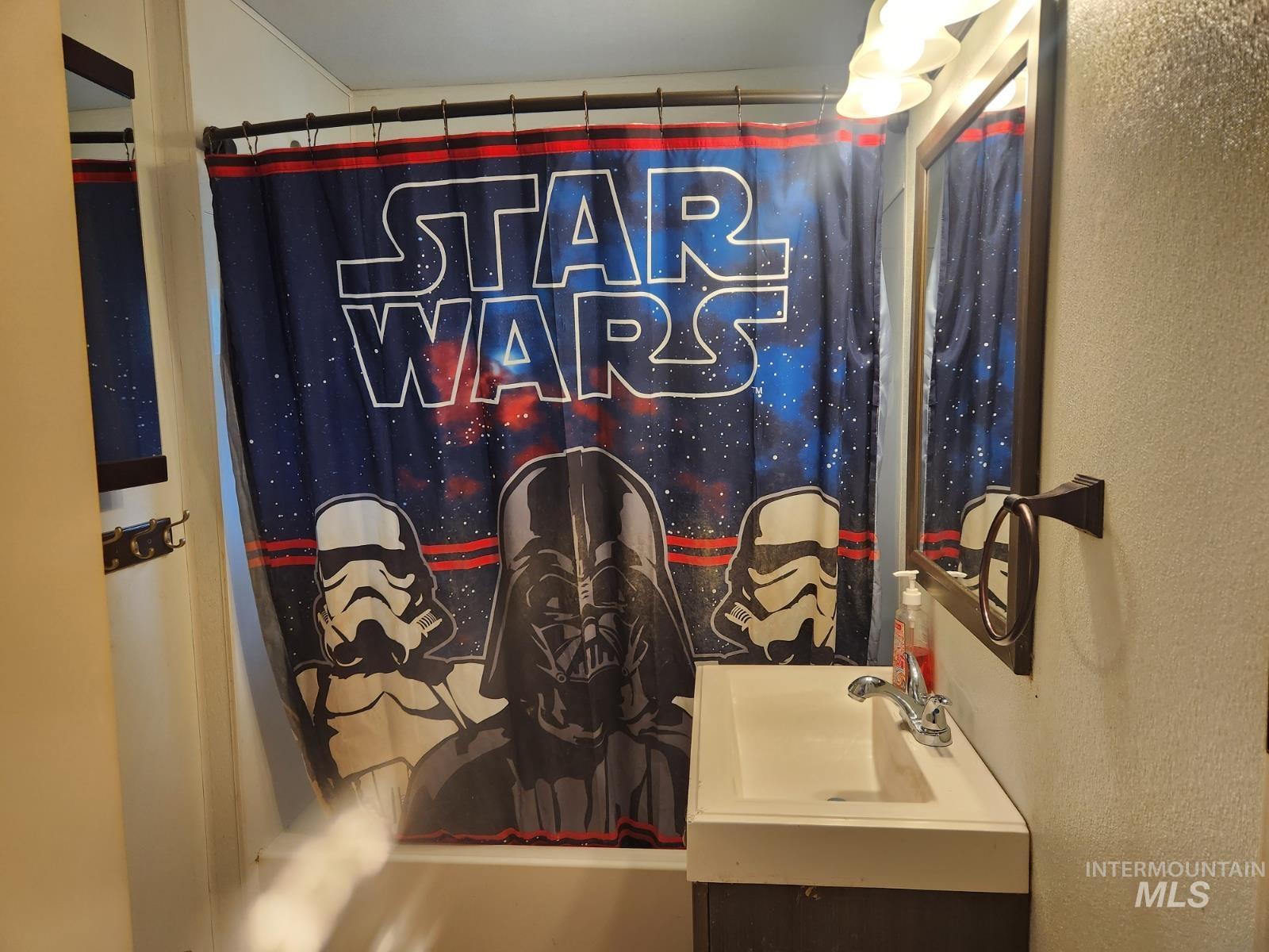 82 Northwest 3rd Street Ontario, OR 97914 - Photo 7 of 17