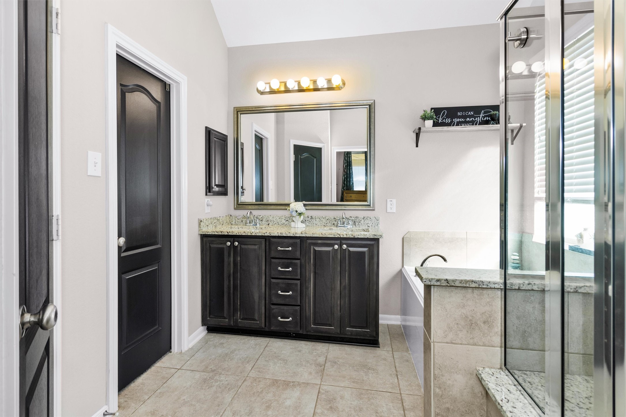 409 Billingsgate Chase, Unit CHASE Conroe, TX 77304 - Photo 19 of 44