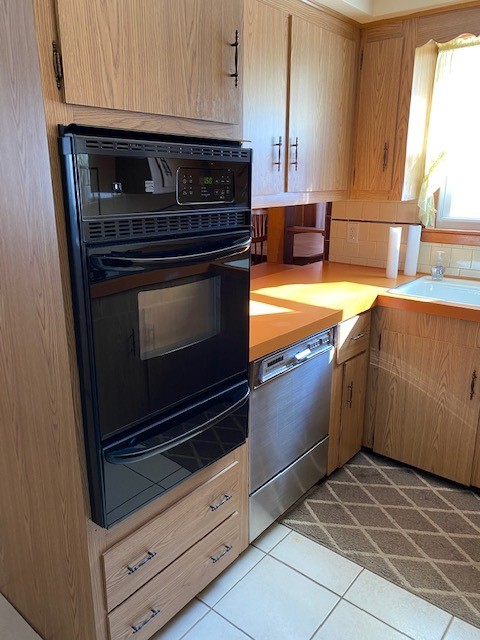 25 Lawrence Road North Providence, RI 02911 - Photo 8 of 30 Gallery Image 8