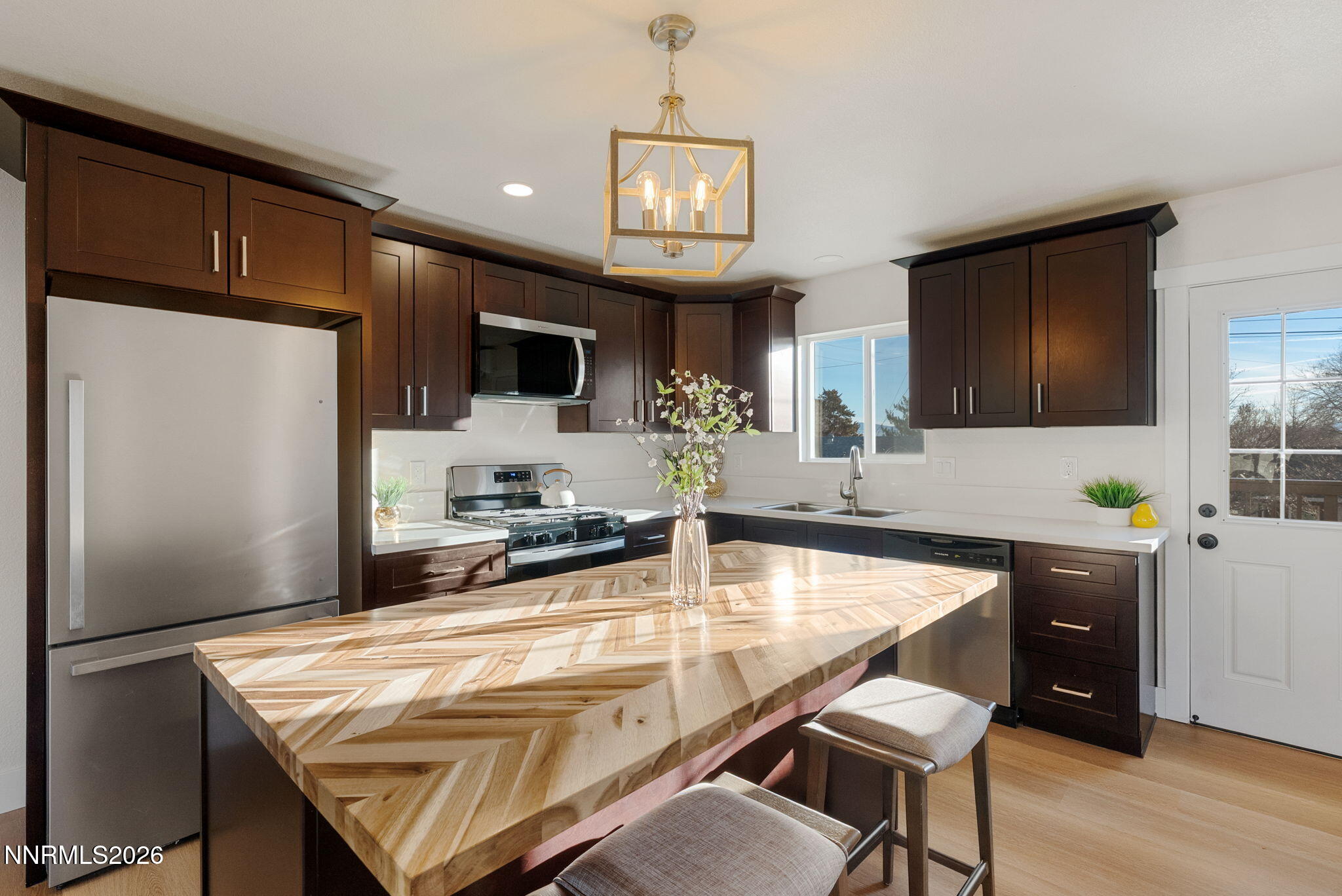 1470 Marne Drive Reno, NV 89503 - Photo 11 of 34 37-web-or-mls-DSC03188