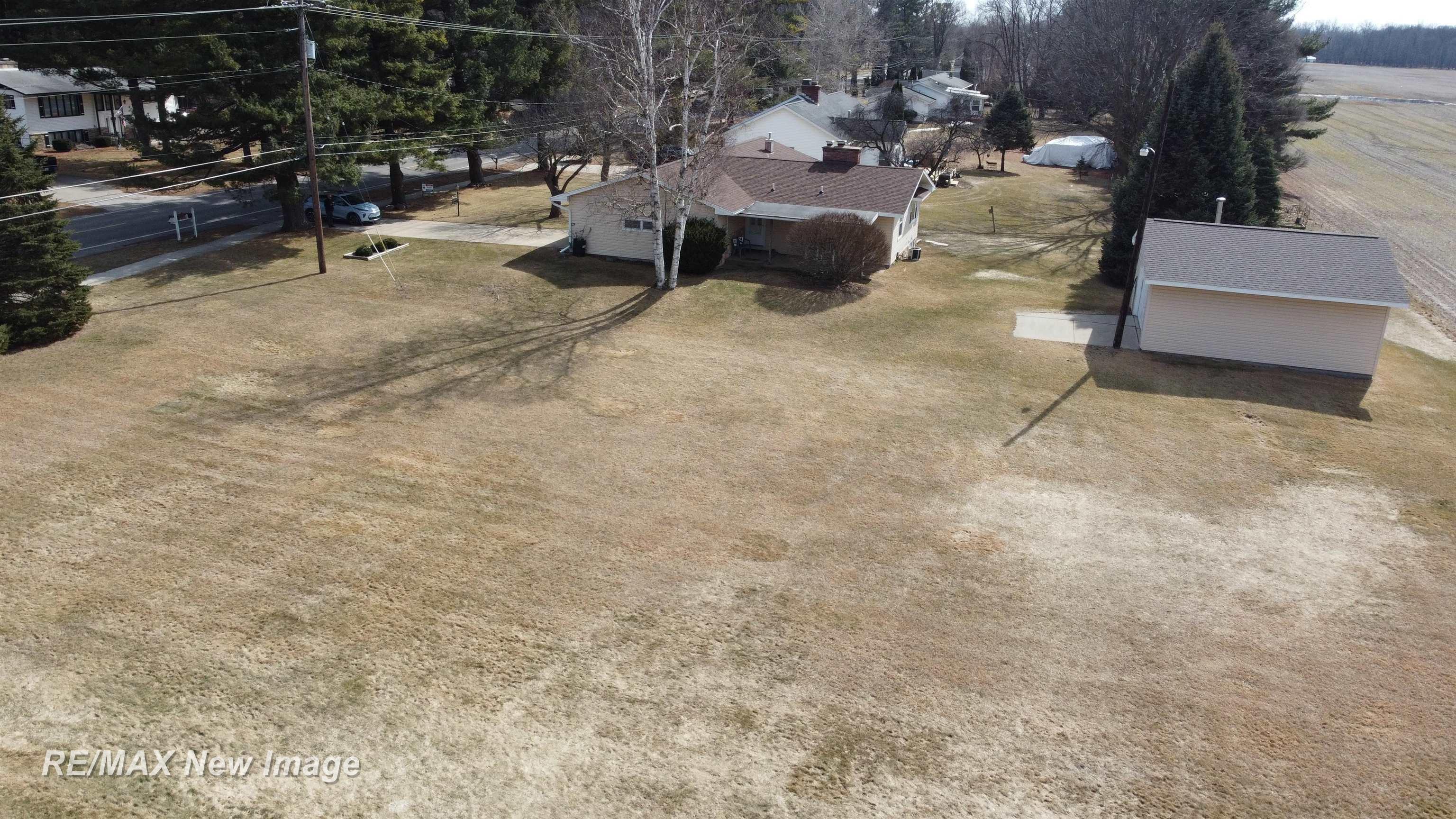 1140 South Miller Road Saginaw, MI 48609 - Photo 47 of 54 50168693-51d7d369-6d09-4962-bf77-d3266069c5ca.JPG
