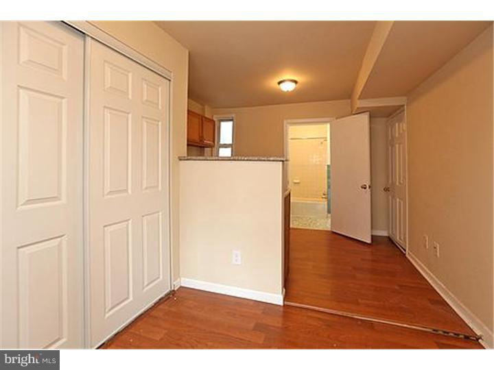 406 South 20th Street Philadelphia, PA 19146 - Photo 11 of 25 Unit #2