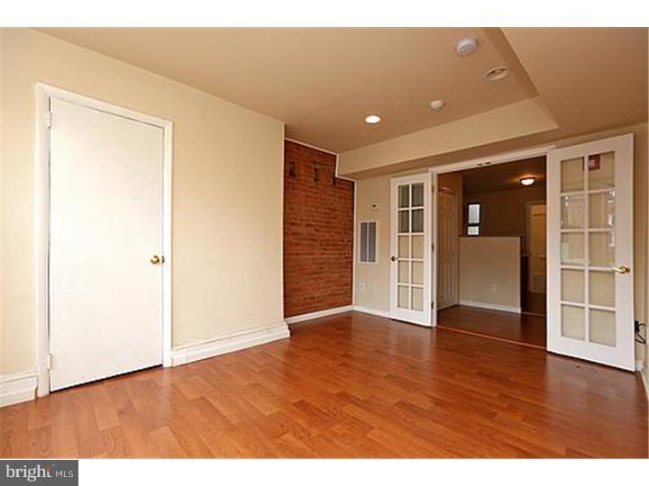 406 South 20th Street Philadelphia, PA 19146 - Photo 14 of 25 Unit #2