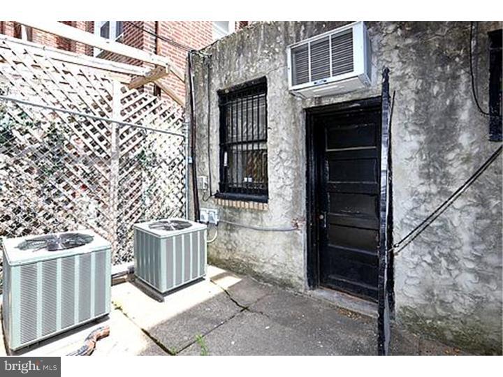 406 South 20th Street Philadelphia, PA 19146 - Photo 8 of 25 Exterior Back