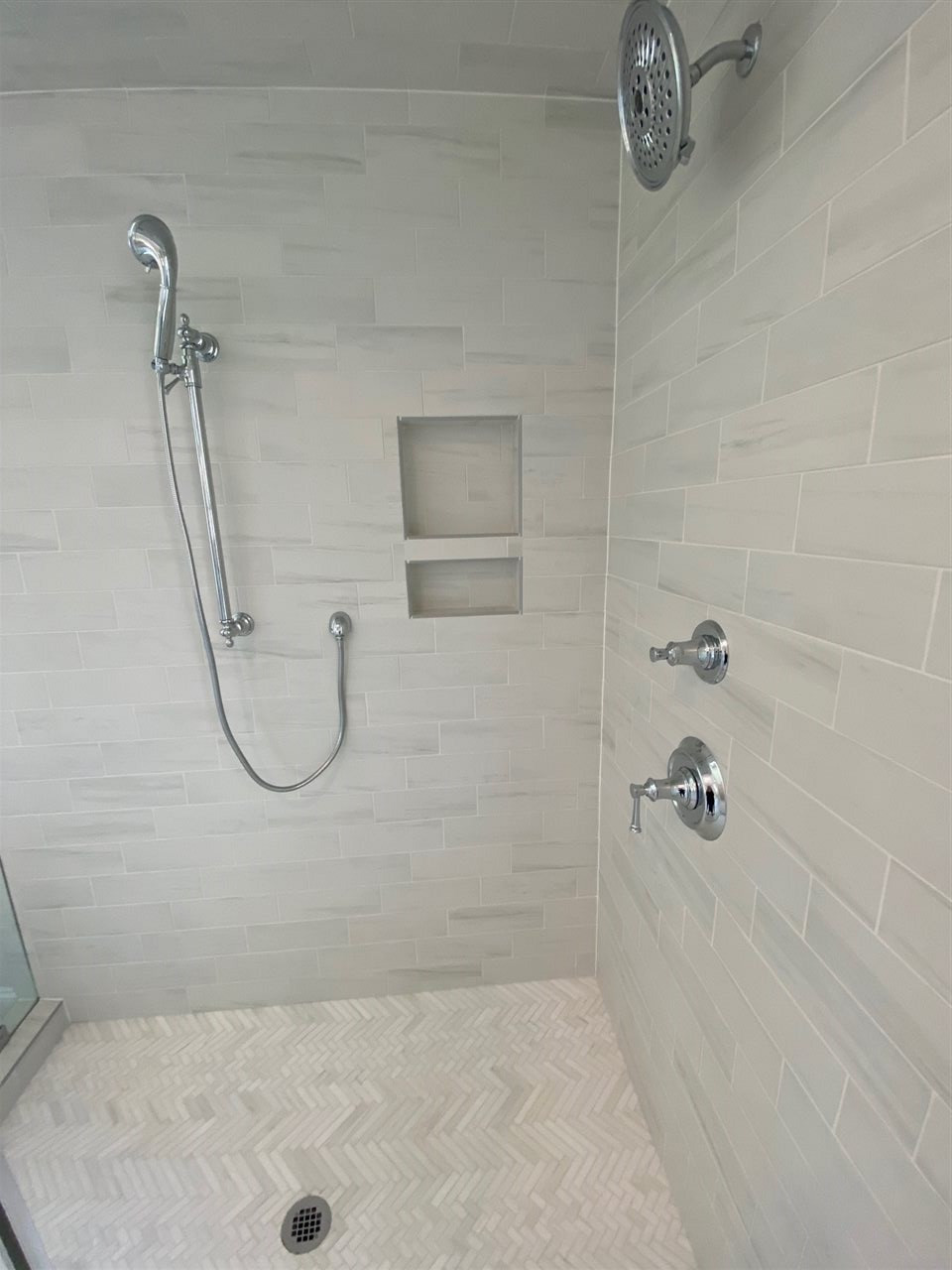 2137 Pine Drive Raleigh, NC 27608 - Photo 20 of 29 Master Bath