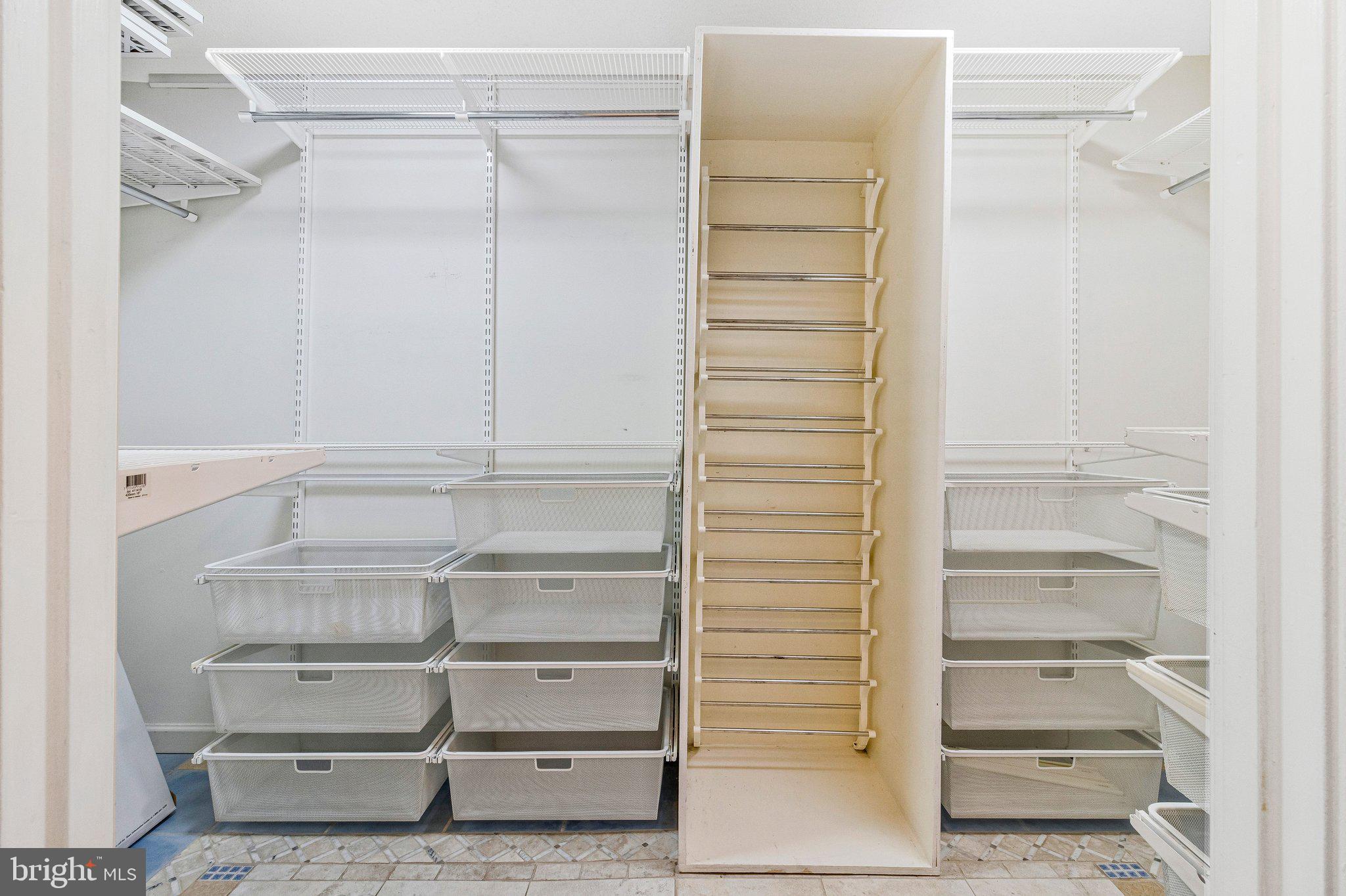 6101 Edsall Road, Unit 407 Alexandria, VA 22304 - Photo 22 of 54 Walk-In-Closet