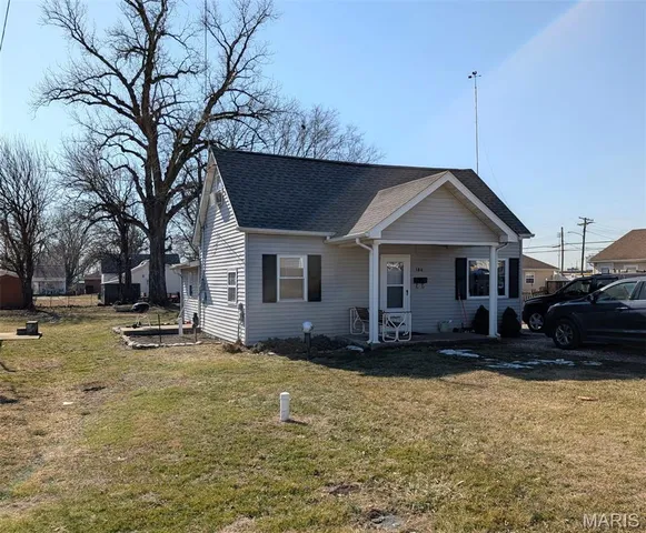 $77,000 | 104 Hazel Street, Jerseyville, IL 62052