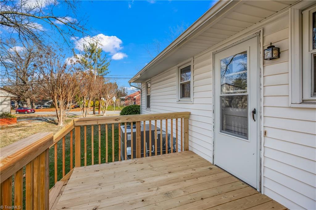 2801 Westridge Road Winston-Salem, NC 27103 - Photo 15 of 29