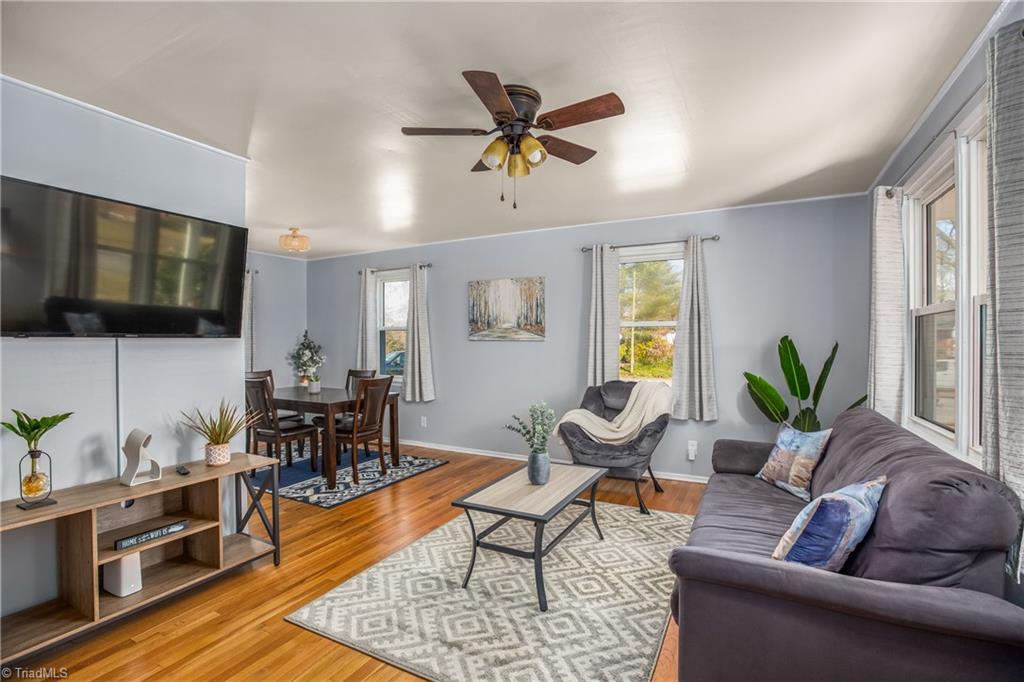 2801 Westridge Road Winston-Salem, NC 27103 - Photo 2 of 29