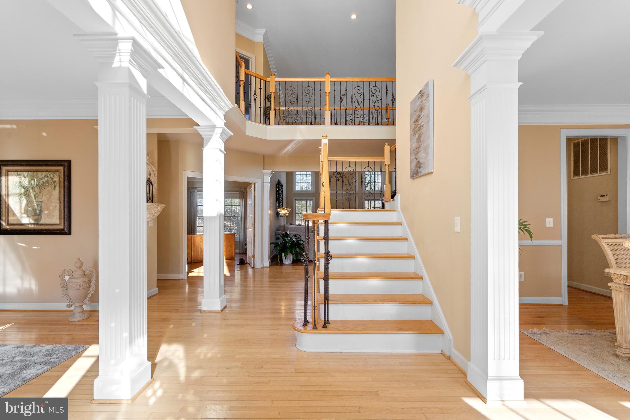 14424 Clubhouse Road Gainesville, VA 20155 - Photo 3 of 60 Gallery Image 3