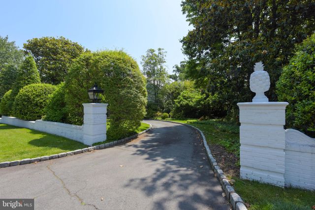 $3,000,000 | 6307 Olmi Landrith Drive, Alexandria, VA 22307