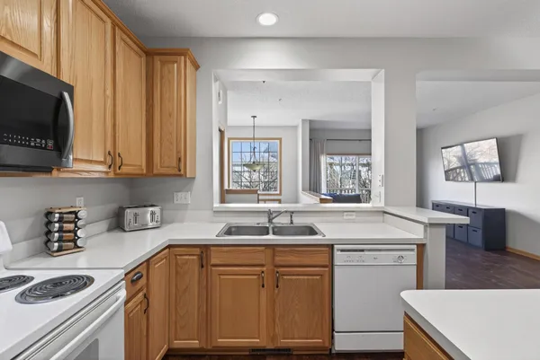 $249,900 | 13863 54th Avenue North, Plymouth, MN 55446
