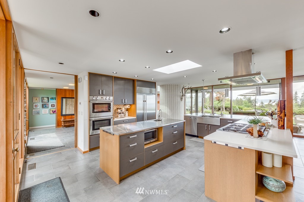 340 Heather Road Everett, WA 98203 - Photo 8 of 25