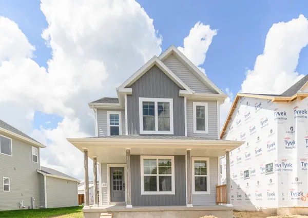 $449,900 | 6513 Prairie Wood Drive, McFarland, WI 53558