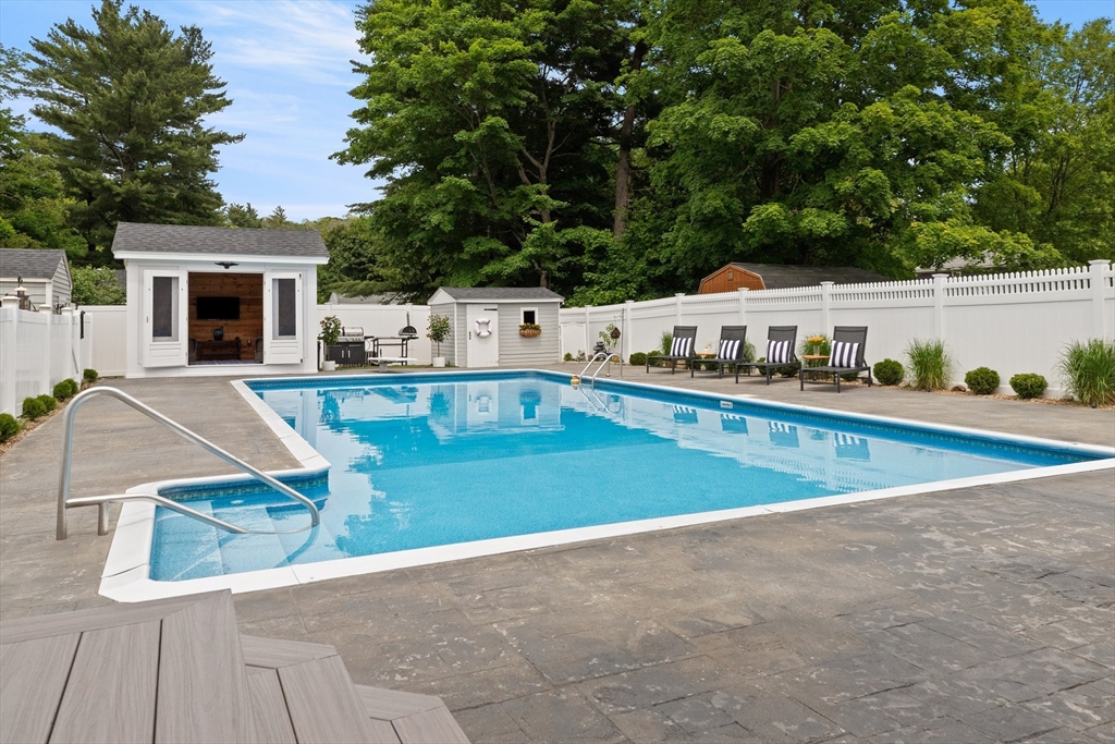 191 Lions Mouth Road Amesbury, MA 01913 - Photo 4 of 42