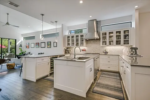 $2,200,000 | 2205 South 3rd Street, Austin, TX 78704